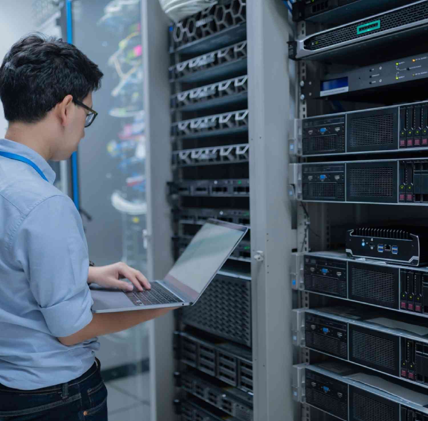 Why Source Server Components from Zaco UK